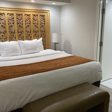 Coastal Hotel & Suites Virginia Beach - Oceanfront ภายนอก รูปภาพ