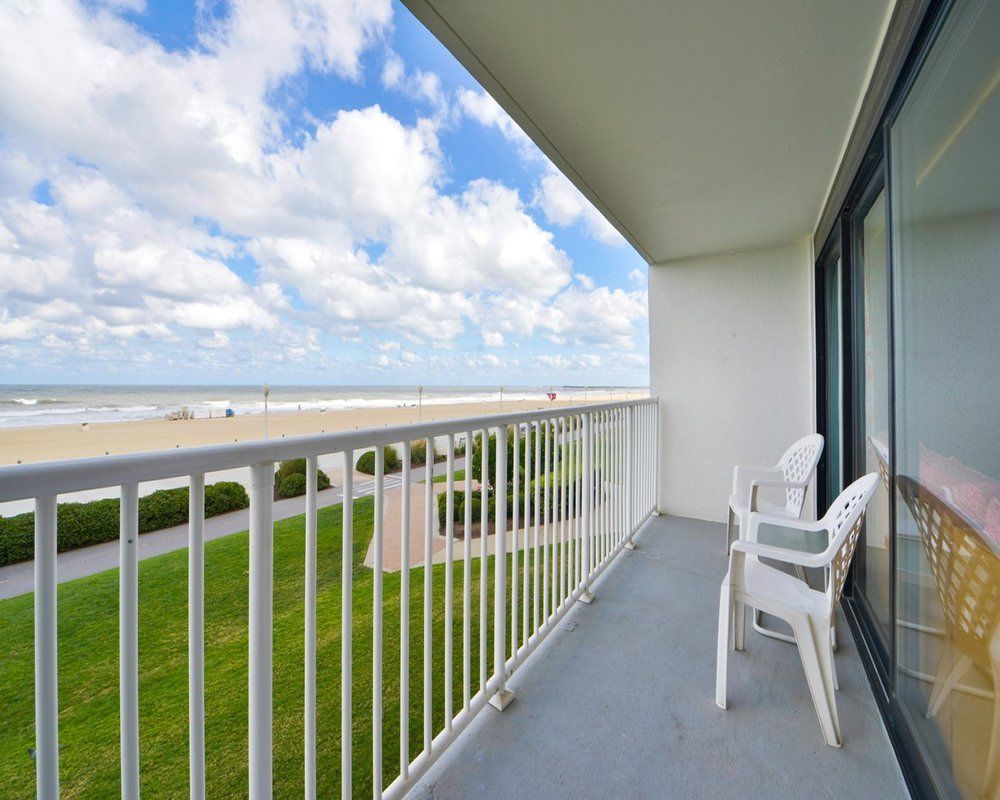 Coastal Hotel & Suites Virginia Beach - Oceanfront ภายนอก รูปภาพ